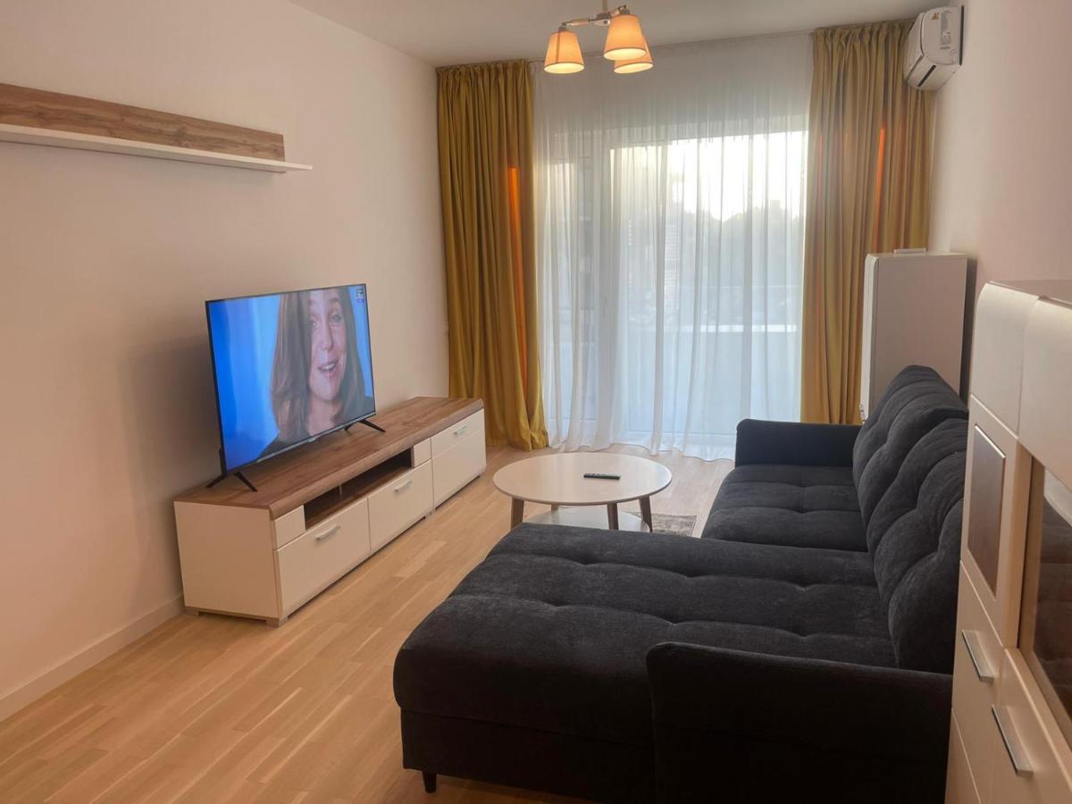 C-Entral Apartments Bucharest With Private Parking Экстерьер фото